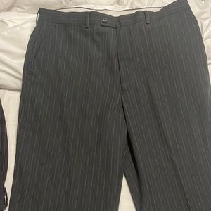 Louis Raphael, Dress slacks